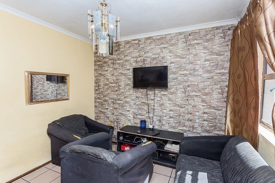 2 Bedroom Property for Sale in Phoenix Western Cape